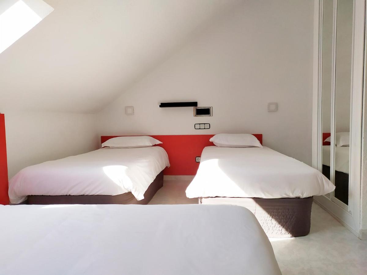 Hostal Lady Ana Maria Collado Villalba Εξωτερικό φωτογραφία