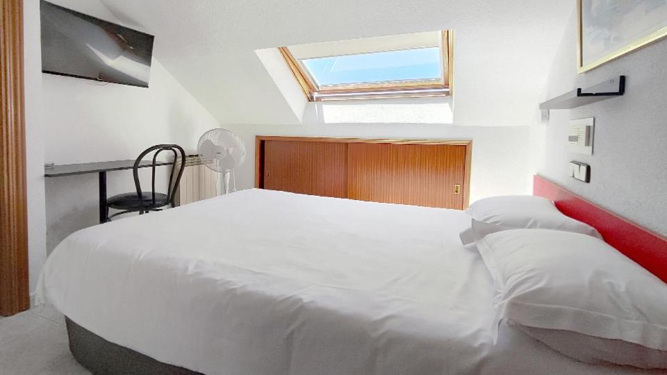 Hostal Lady Ana Maria Collado Villalba Εξωτερικό φωτογραφία